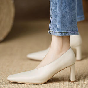 รองเท้าโลฟเฟอร์หนังพื้นนิ่มพรีเมียม สไตล์เจ้าสาว สวมใส่ง่าย แฟชั่นมาแรงปี 2026 ฤดูร้อน-ใบไม้ร่วง สไตล์ฝรั่งเศส แมรี่เจน ส้นสูงลำลอง - Product Image 5