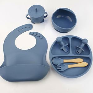 Ensemble de 8 pièces de vaisselle divisée pour bébé en silicone de qualité alimentaire, respectueux de l'environnement, avec assiette à ventouse imprimée en sérigraphie - Product Image 5