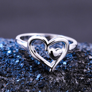 Anello a doppio cuore per donna, romantico, minimalista, da indossare tutti i giorni, accessorio regalo - Product Image 2