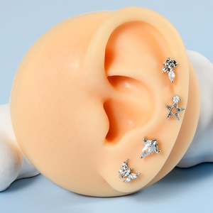 Commercio all'ingrosso 19 stili di moda Jewelry-20G zircone orecchio borchia per la cartilagine orecchio <span class=keywords><strong>lobo</strong></span> del cuore Piercing in acciaio inox feste - Product Image 5