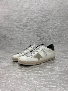 Scarpe da ginnastica di lusso da <span class=keywords><strong>donna</strong></span> e da uomo, in <span class=keywords><strong>pelle</strong></span> bovina, con stella a cinque punte, stile retrò, effetto invecchiato, con suola piatta, colore oro - Product Image 4