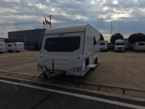 Caravanes légères et modernes en aluminium pour <span class=keywords><strong>camping</strong></span>-cars, remorques à double essieu, aventures en plein air, <span class=keywords><strong>camping</strong></span>, caravanes tout-terrain, remorques <span class=keywords><strong>de</strong></span> voyage - Product Image 4