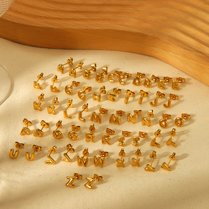 Mini pendientes con letras, chapados en oro, de acero inoxidable, con iniciales del alfabeto para mujer, joyería de moda, juego de pendientes de la A a la Z - Product Image 3
