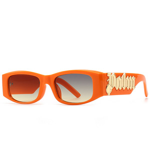 2024 nuova moda Punk occhiali da sole Unisex Small Frame di lusso Designer UV400 rosso/bianco - Product Image 2
