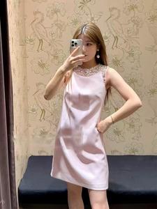 AELESEEN Robe Courte Tendance Défilé Femme Été Sans Manches Décontractée Rose Jaune Noir Perles de Luxe Broderie A-line Vacances Douceur - Product Image 5