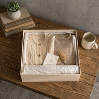 Coffret cadeau de vêtements de luxe pour femmes, ensemble de vêtements élégants dans un emballage haut de gamme, parfait pour les occasions spéciales