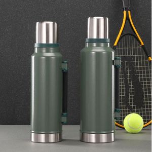 Termo de Gran Capacidad de 1L, 1.4L, 1.9L, Botella de Agua Aislada al Vacío de Acero Inoxidable para Viajes al Aire Libre - Product Image 5