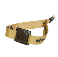 Bracelets NFC RFID ajustables en coquille de noix de coco imperméables personnalisés 13,56 MHz avec puces NTAG213/215/216 pour hôtels et grands événements