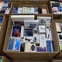 Boîte surprise de liquidation électronique : Téléphone portable, projecteur, montre connectée, câble de charge pour acheteurs exportateurs – Stock en gros