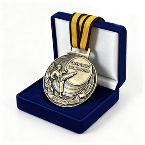 Médailles de club de Taekwondo personnalisées en alliage de zinc, avec logo découpé en métal et ruban, pour récompenses sportives - Product Image 1