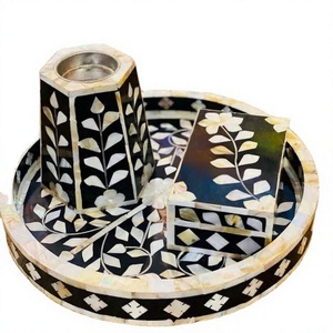 Elegante Difusor de Uso Religioso para Decoración de Ramadán y Eid, Quemador de Bakhoor de Madera Hecho a Mano con Bandeja de Nácar - Product Image 1