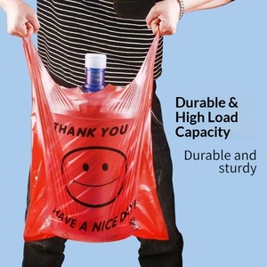 Borse Shopper Rosse in PE Spesso Stile Gilet con Materiali Riciclati per Imballaggio Alimenti da Asporto e Shopping - Product Image 1