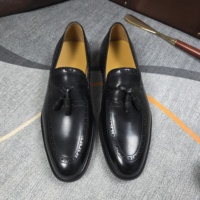 Nouveaux Mocassins Penny Homme Tendance 2026 – Semelle Confortable et Pompon en Cuir – Chaussures Classiques à Enfiler Façonnées à la Main
