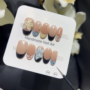 <span class=keywords><strong>Uñas</strong></span> Postizas Pintadas a Mano con Esencia de Perla, Elegantes, Minimalistas, <span class=keywords><strong>Cortas</strong></span>, en Forma de Almendra, Reutilizables <span class=keywords><strong>para</strong></span> Decoración, Precio al por Mayor - Product Image 4