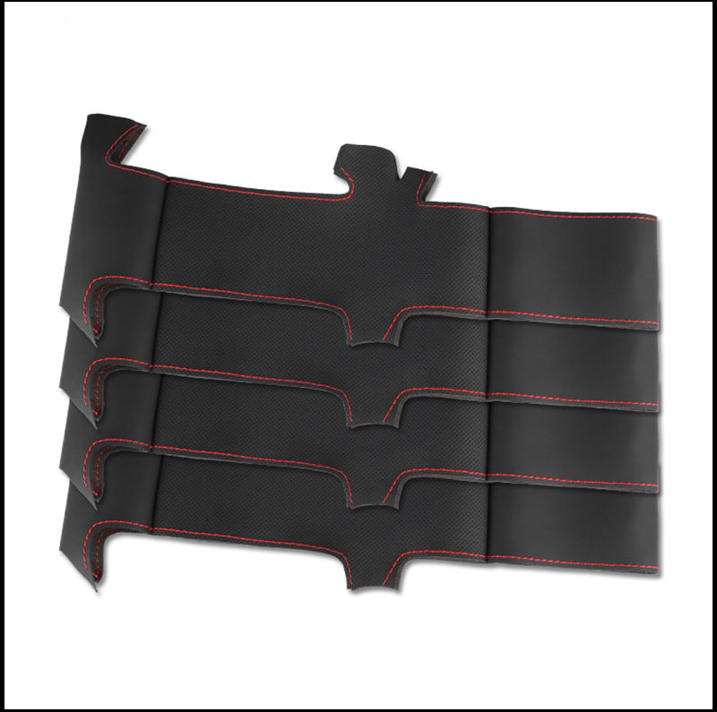 ด้ายสีแดงหนังสีดำ