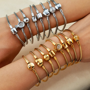 กำไลข้อมือปรับขนาดได้ |   สร้อยข้อมือสแตนเลสสตีลเคลือบ PVD 18K รูปหัวใจพร้อมหัวเข็มขัดทรงกลมสำหรับผู้หญิง เครื่องประดับ - Product Image 1