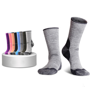 <span class=keywords><strong>Chaussettes</strong></span> chaudes <span class=keywords><strong>en</strong></span> <span class=keywords><strong>laine</strong></span> épaisse personnalisées Sports <span class=keywords><strong>de</strong></span> <span class=keywords><strong>montagne</strong></span> <span class=keywords><strong>Chaussettes</strong></span> douces <span class=keywords><strong>en</strong></span> <span class=keywords><strong>laine</strong></span> mérinos pour femmes et hommes pour le ski et la randonnée - Product Image 5