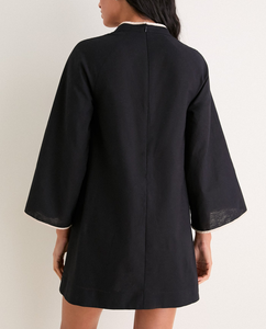 Vestido Túnica Mini de Algodón Negro Estilo Abuela Costera con Ribete en Contraste, Cuello en V, Manga Campana Ancha y Aplique de Concha, Atuendo Casual - Product Image 2