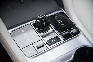 Chinees Byd Nummer Plus 2024 Eer Vlaggenschip In Voorraad Gloednieuwe Auto 605Km Bereik Nieuwe Energie Pure Elektrische Suv Auto Goede Prijs - Product Image 4