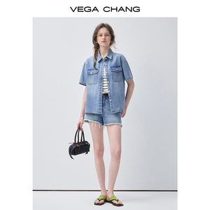 Ensemble deux pièces en denim bleu clair VEGA CHANG pour femmes, chemise à manches courtes et short en denim à ourlet effiloché, <span class=keywords><strong>tenue</strong></span> décontractée - Product Image 3