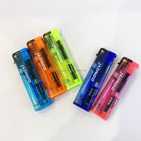 Briquet à gaz rechargeable LED coupe-vent le moins cher, briquet en plastique avec lumière LED pour le camping
