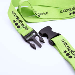 Lanière de sublimation personnalisée avec logo, garantie de qualité, promotion, économique, durable, plusieurs couleurs, 550 mm x 20 mm, détachable, polyester/nylon - Product Image 2