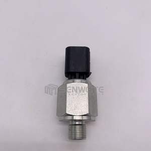Sensor de Presión de Aceite Senwitt 70180591 para Maquinaria de Excavación JCB, Sensor de Presión Metálico - Product Image 1