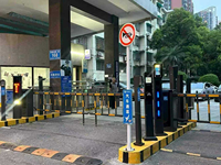 Barrière de parking télécommandée automatique pour la sécurité routière