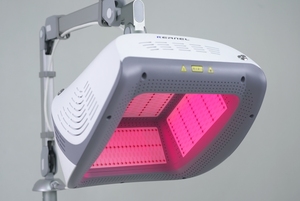 Dispositivo de Fototerapia Láser de Grado Hospitalario de 650nm KN-8000A1 para la <span class=keywords><strong>Alopecia</strong></span> Androgenica y la <span class=keywords><strong>Alopecia</strong></span> Areata - Product Image 4