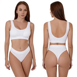 Ensemble de lingerie côtelée rembourrée pour femme avec bralette à col en U, string taille haute, bretelles réglables, sans coutures, pour usage quotidien - Product Image 2
