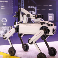 Robot quadrupède industriel sur roues avec navigation IA pour l'inspection, la patrouille de sécurité et les interventions d'urgence