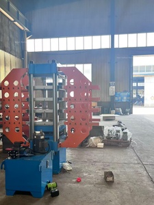 Machine industrielle automatique de vulcanisation de caoutchouc pour dalles, avec boîte de vitesses robuste, roulement vertical/horizontal, PLC, <span class=keywords><strong>granulés</strong></span> de caoutchouc EPDM - Product Image 2