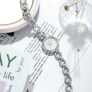 Reloj de Cuarzo de Moda con Cadena de Mezclilla y Esfera Pequeña, Elegante para Mujer, Gran Venta - Product Image 4