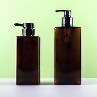 Flacon carré en PET ambré de 400 ml avec pompe à lotion et impression sérigraphique pour cosmétiques, soins de la peau et lotions, directement de l'usine.