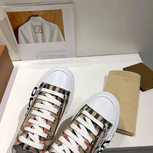 Luxe 2025 Designers chaussures de marche pour hommes chaussures de sport pour femmes de haute qualité pour l'été chaussures de créateur de marque à la mode - Product Image 3