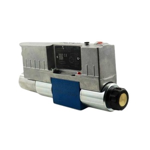 Válvulas Solenoides de Control Hidráulico 4WREE6E32-30/V/24A1 4WREE6E32-30/V/24F1, Válvulas Hidráulicas Proporcionales Direccionales Nuevas - Product Image 1