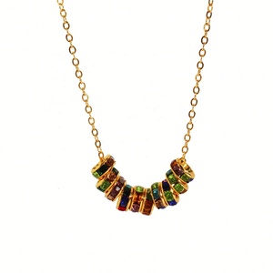 Collier tendance plaqué or sur mesure avec perles de transfert de bijoux de laboratoire, petites zircons, chaîne de clavicule cercle couleur arc-en-ciel vintage - Product Image 1