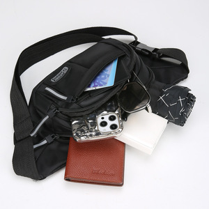 Soga Riñonera deportiva para hombre, color negro, correa ajustable, bolsillo interior con cremallera, bolso cruzado portátil para ciclismo, viajes de ocio - Product Image 1