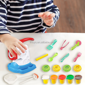 Lucky Toys Kit de <span class=keywords><strong>pâte</strong></span> <span class=keywords><strong>à</strong></span> <span class=keywords><strong>modeler</strong></span> DIY <span class=keywords><strong>Maison</strong></span> de jeu, <span class=keywords><strong>Pâte</strong></span> polymère auto-durcissante colorée, Machine <span class=keywords><strong>à</strong></span> nouilles, Jeu de rôle éducatif pour le modelage - Product Image 1