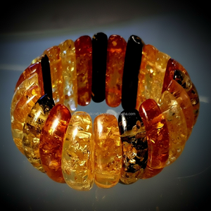 Bracelet de bijoux fantaisie en résine fabriquée à la main de haute qualité pour femmes, brin de couleur de marque d'Inde, artisanat en résine - Product Image 1