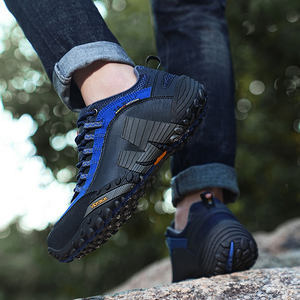 Chaussures de randonnée et <span class=keywords><strong>d</strong></span>'<span class=keywords><strong>escalade</strong></span> pour hommes et femmes, <span class=keywords><strong>prix</strong></span> <span class=keywords><strong>d</strong></span>'usine en gros - Product Image 3