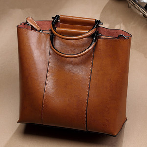 Sac à main vintage en cuir de vachette huilé, sac à bandoulière de luxe pour femme, sac fourre-tout rétro à poignée supérieure, élégant sac à bandoulière pour femme - Product Image 1