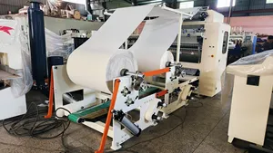 Macchina automatica per la produzione di carta per asciugamani a mano