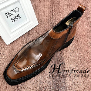 Bottes en cuir martelé faites à la main, nouveau style, pour hommes, bottes courtes en cuir peint, bottes d'affaires en cuir brillant - Product Image 2