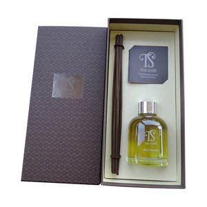<span class=keywords><strong>Diffusore</strong></span> <span class=keywords><strong>di</strong></span> Fragranze per la Casa Personalizzato all'Ingrosso, Bottiglia Trasparente da 100ml <span class=keywords><strong>con</strong></span> <span class=keywords><strong>Bastoncini</strong></span> in Rattan e Scatola <span class=keywords><strong>di</strong></span> Copertura - Product Image 6