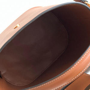 Bolso de mano tipo cubo de gran capacidad en piel de vacuno, diseño de diseñador, bolso de moda para mujer, bolsos de mano de cuero genuino. - Product Image 4