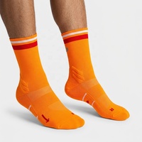 Chaussettes de sport personnalisées à compression, respirantes, antidérapantes, pour la course nocturne et le cyclisme, haute visibilité, réfléchissantes dans le noir, avec bande réfléchissante au bas