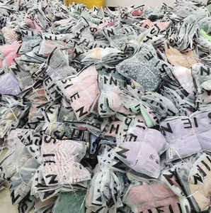 Nouveau stock de vêtements mixtes 2024 : Balles de hauts courts pour femmes, T-shirts, Vêtements d'occasion, Robes décontractées pour femmes - Product Image 1