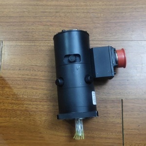 Moteur servo DC à aimant permanent M4-2003-01A-591 90 Vdc 6000 tr/min avec tachymètre pour usage industriel - Product Image 3