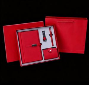 Carnet de notes de luxe pour cadeau, agenda personnalisé en similicuir rouge avec stylo, porte-clés et porte-cartes - Product Image 4